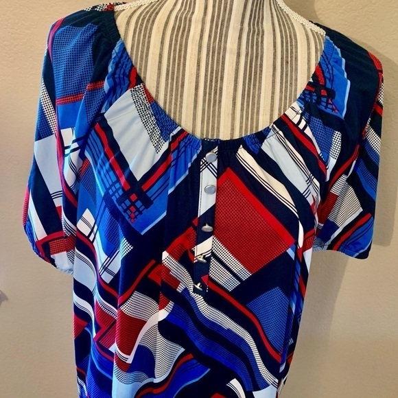 Notations Tunic Top 1X Red White Blue Short Sleeves Buttons Stretchy Boat Neck - Picture 2 of 15